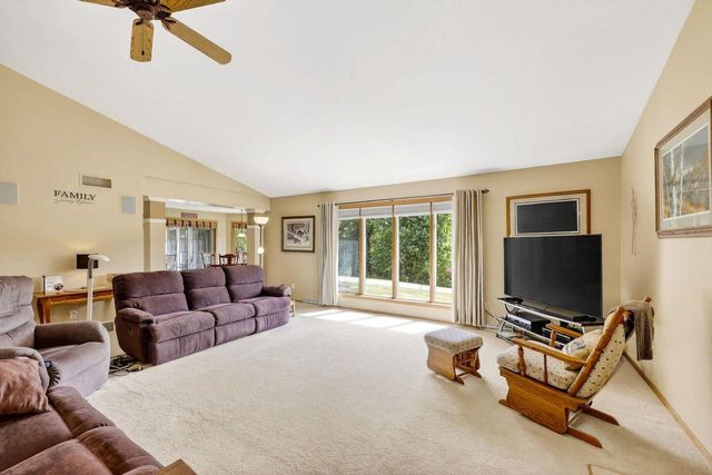 8766 Colby Road, Mount Horeb, WI 53572