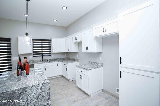 44 Camino India, Rio Rico, AZ 85648