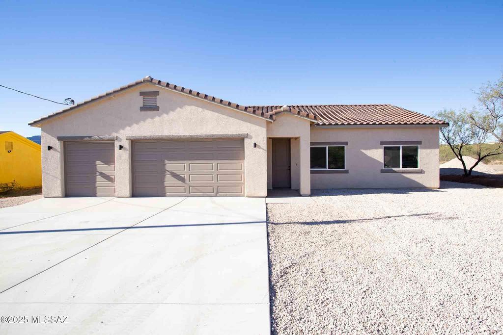 44 Camino India, Rio Rico, AZ 85648