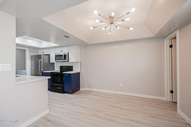 4403 E RIVERSIDE Street, Phoenix, AZ 85040