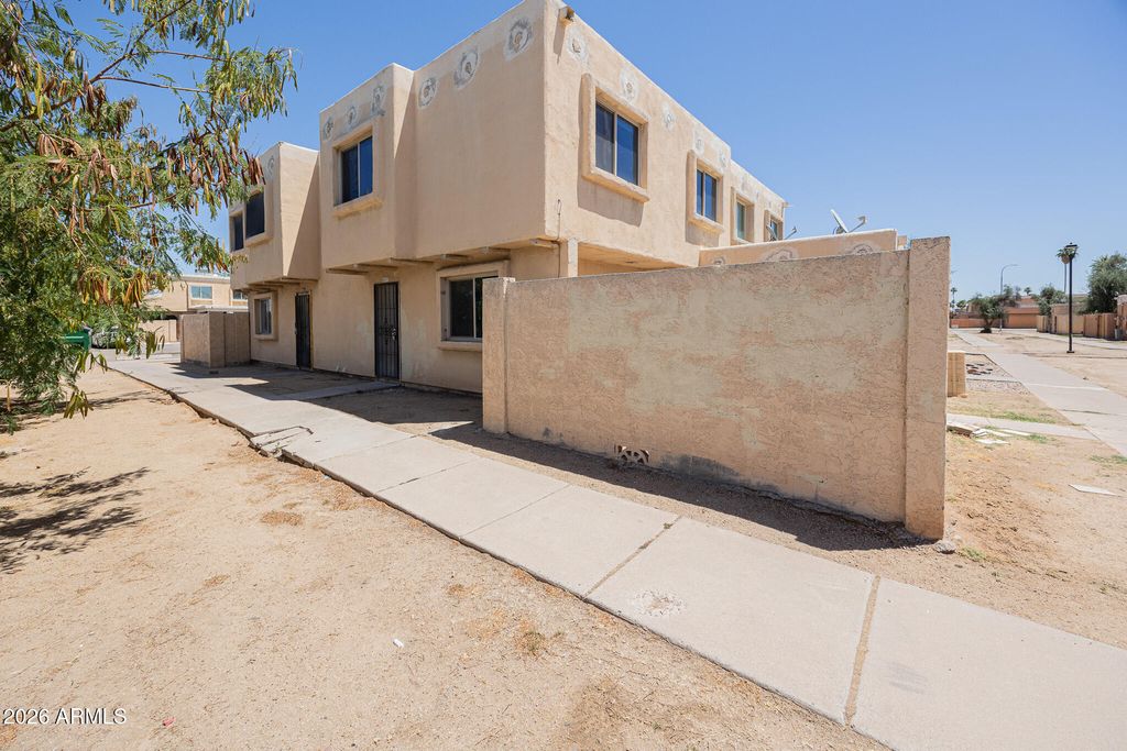 4403 E RIVERSIDE Street, Phoenix, AZ 85040 — photo 2