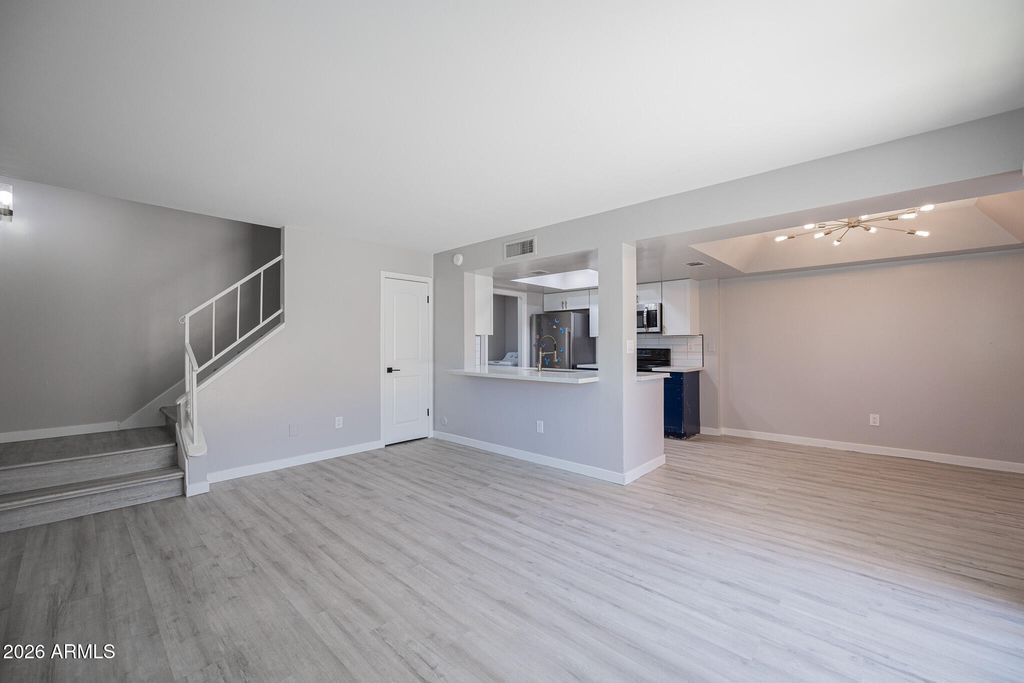 4403 E RIVERSIDE Street, Phoenix, AZ 85040 — photo 4