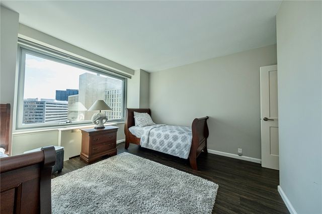 320 Fort Duquesne Blvd 19L, Downtown Pgh, PA 15222