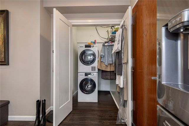 320 Fort Duquesne Blvd 19L, Downtown Pgh, PA 15222