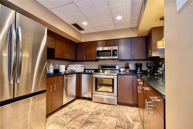 320 Fort Duquesne Blvd 19L, Downtown Pgh, PA 15222