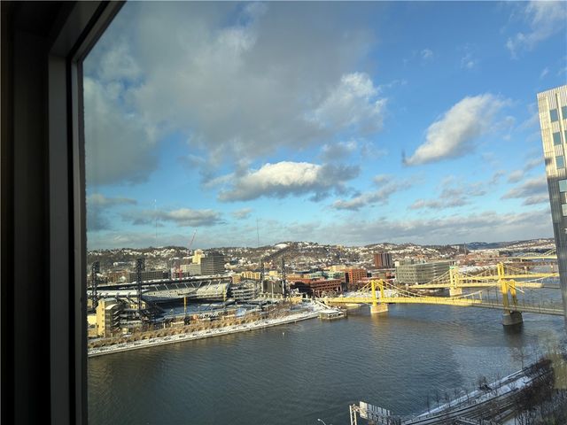 320 Fort Duquesne Blvd 19L, Downtown Pgh, PA 15222