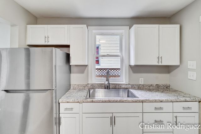 243 Fairbanks Street Ne, City Of Grand Rapids, MI 49503