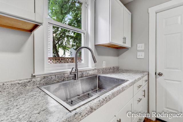243 Fairbanks Street Ne, City Of Grand Rapids, MI 49503