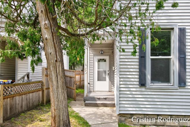 243 Fairbanks Street Ne, City Of Grand Rapids, MI 49503