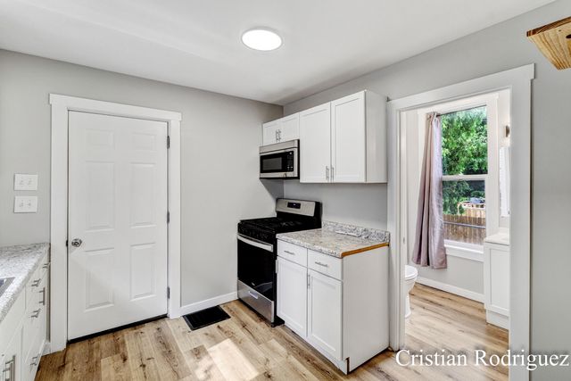 243 Fairbanks Street Ne, City Of Grand Rapids, MI 49503