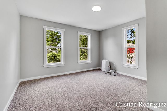 243 Fairbanks Street Ne, City Of Grand Rapids, MI 49503