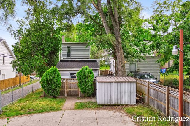 243 Fairbanks Street Ne, City Of Grand Rapids, MI 49503
