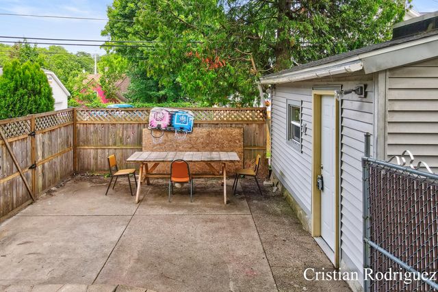 243 Fairbanks Street Ne, City Of Grand Rapids, MI 49503