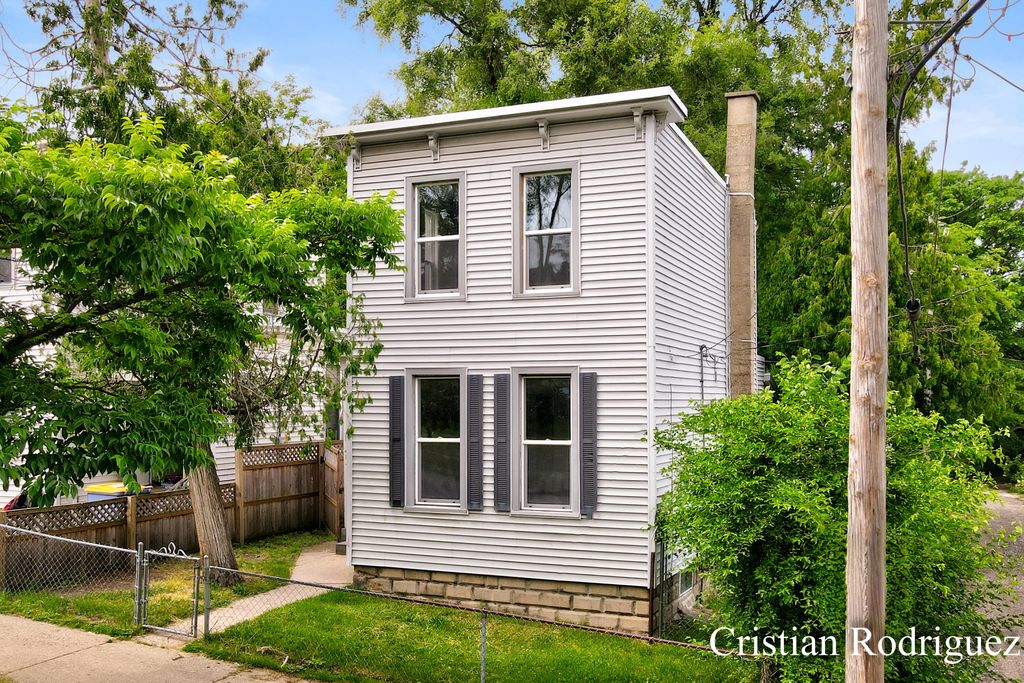 243 Fairbanks Street Ne, City Of Grand Rapids, MI 49503
