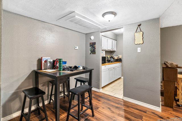 3122 Culebra Rd Apt 104, San Antonio, TX 78228