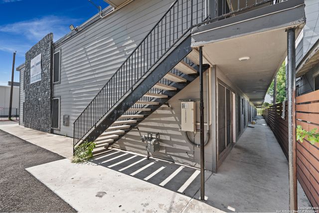 3122 Culebra Rd Apt 104, San Antonio, TX 78228