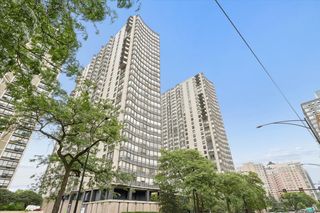5701 N Sheridan Road 12B, Chicago, IL 60660