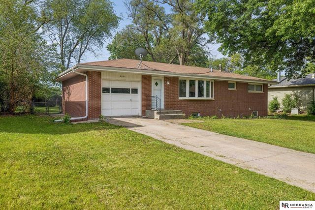 6021 Lexington Avenue, Lincoln, NE 68505