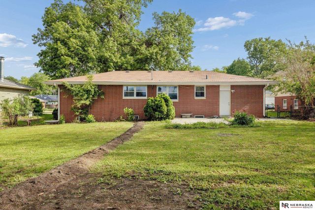 6021 Lexington Avenue, Lincoln, NE 68505