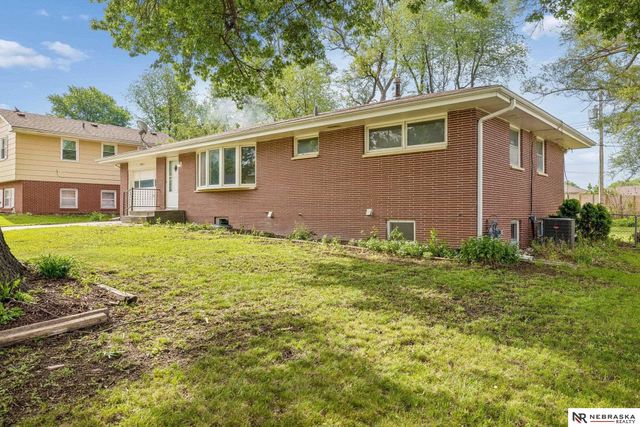 6021 Lexington Avenue, Lincoln, NE 68505