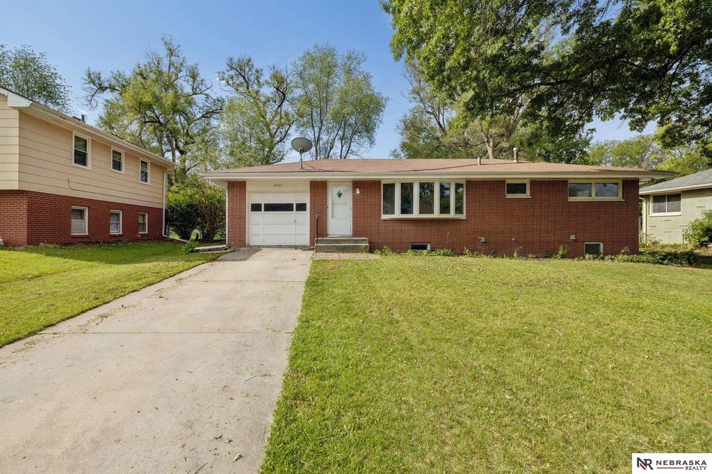 6021 Lexington Avenue, Lincoln, NE 68505