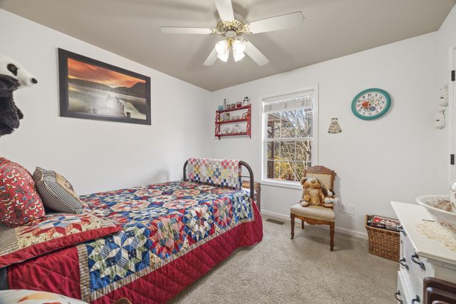 3000 Pipkin Hills Dr, Spring Hill, TN 37174