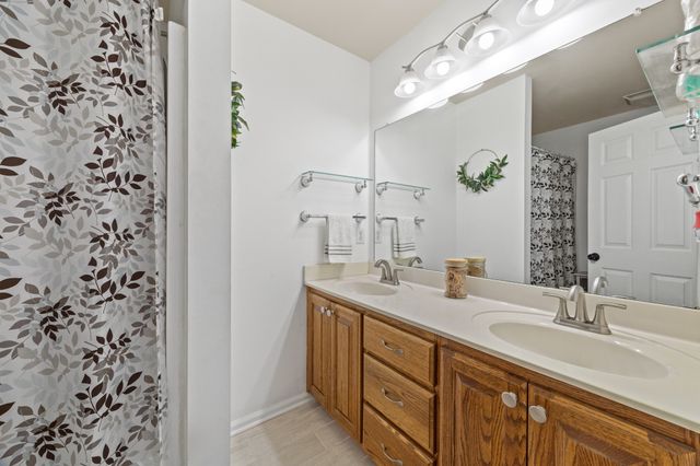 3000 Pipkin Hills Dr, Spring Hill, TN 37174