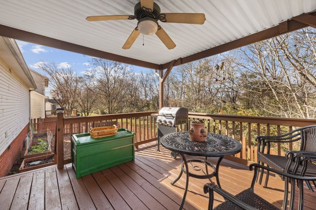 3000 Pipkin Hills Dr, Spring Hill, TN 37174