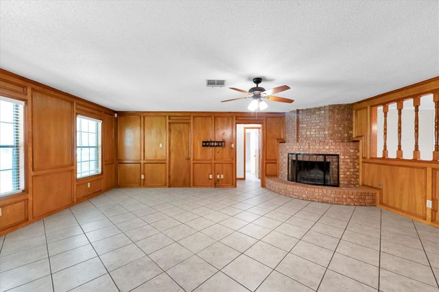 361 Forest Lane, Huntsville, TX 77340