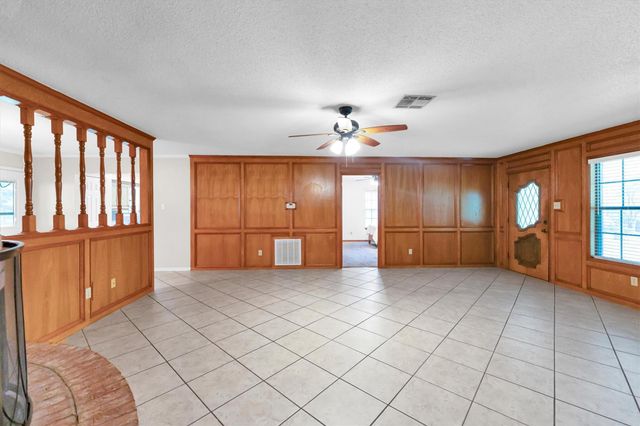 361 Forest Lane, Huntsville, TX 77340
