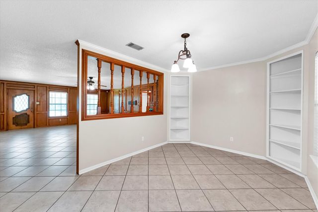 361 Forest Lane, Huntsville, TX 77340