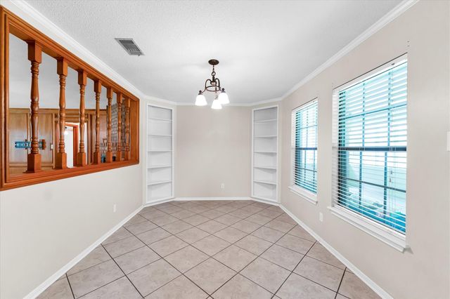 361 Forest Lane, Huntsville, TX 77340