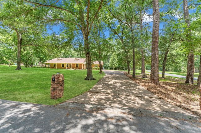 361 Forest Lane, Huntsville, TX 77340