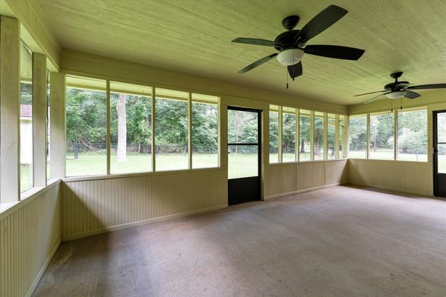 361 Forest Lane, Huntsville, TX 77340