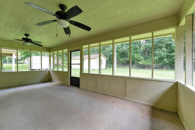 361 Forest Lane, Huntsville, TX 77340