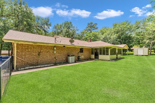 361 Forest Lane, Huntsville, TX 77340