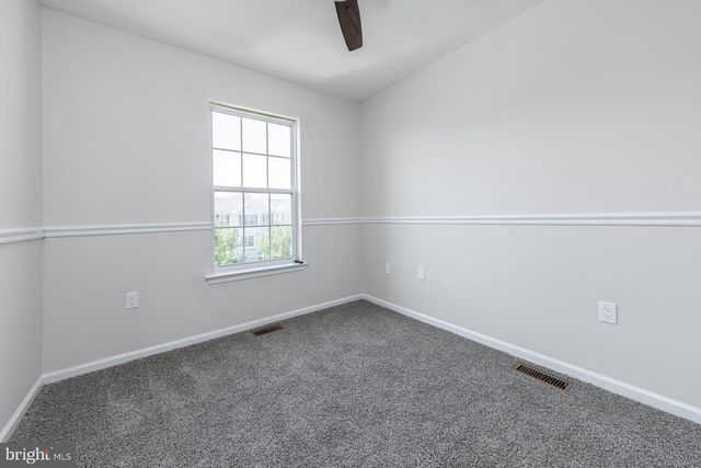 1042 BUCKINGHAM DR, West Deptford Twp, NJ 08086