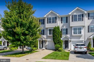1042 BUCKINGHAM DR, West Deptford Twp, NJ 08086