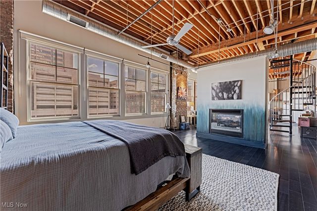 1260 4th Street W 604, Cleveland, OH 44114