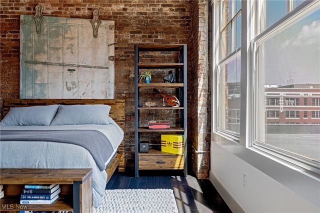 1260 4th Street W 604, Cleveland, OH 44114