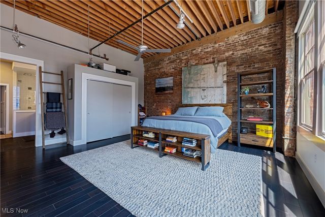 1260 4th Street W 604, Cleveland, OH 44114