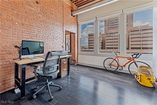 1260 4th Street W 604, Cleveland, OH 44114