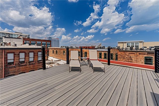 1260 4th Street W 604, Cleveland, OH 44114