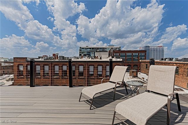 1260 4th Street W 604, Cleveland, OH 44114