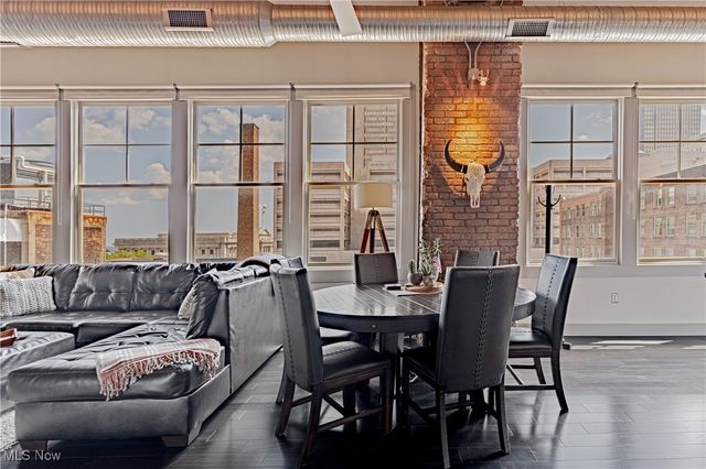 1260 4th Street W 604, Cleveland, OH 44114