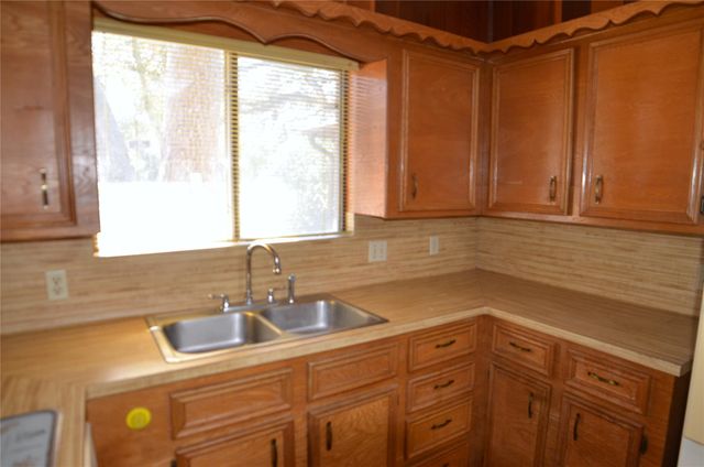 708 Catamaran Circle, Blessing, TX 77419