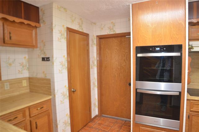 708 Catamaran Circle, Blessing, TX 77419