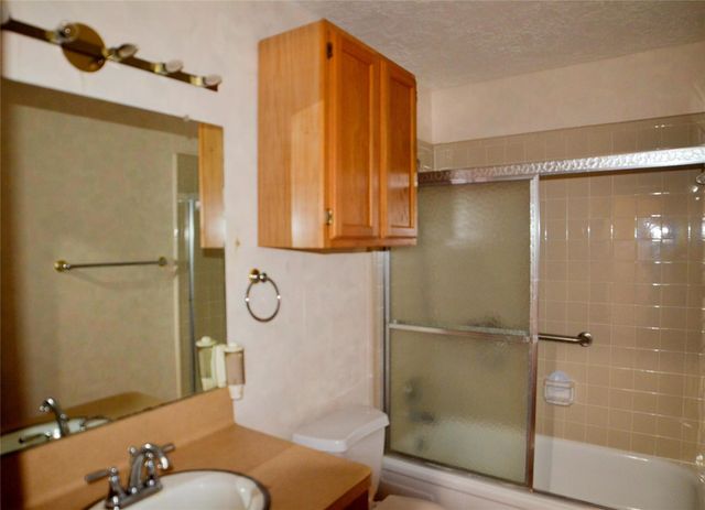 708 Catamaran Circle, Blessing, TX 77419