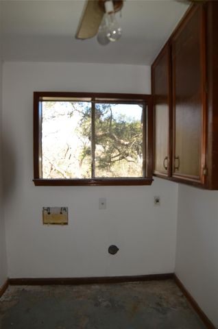 708 Catamaran Circle, Blessing, TX 77419