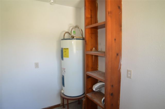 708 Catamaran Circle, Blessing, TX 77419